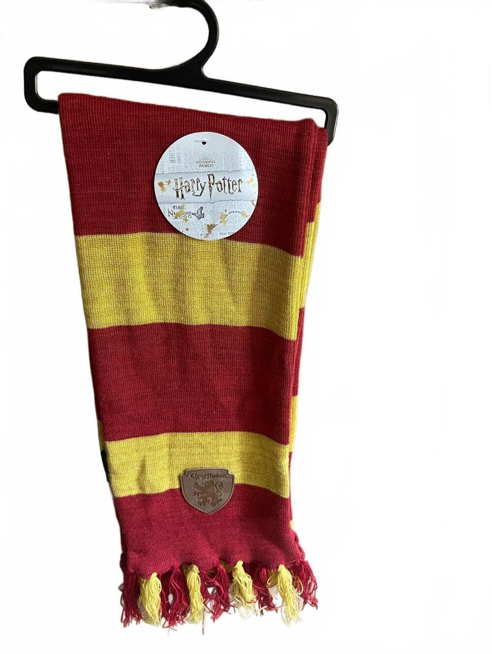 2019 BioWorld Harry Potter Gryffindor Knit Scarf Wizarding World NWT Deadstock